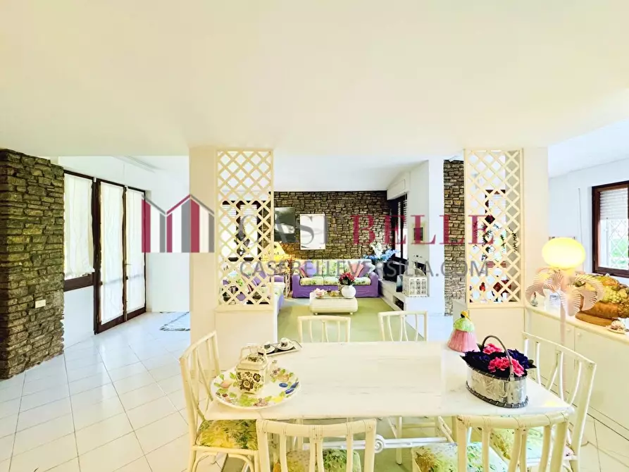 Immagine 16 di Casa indipendente in vendita  a Camaiore