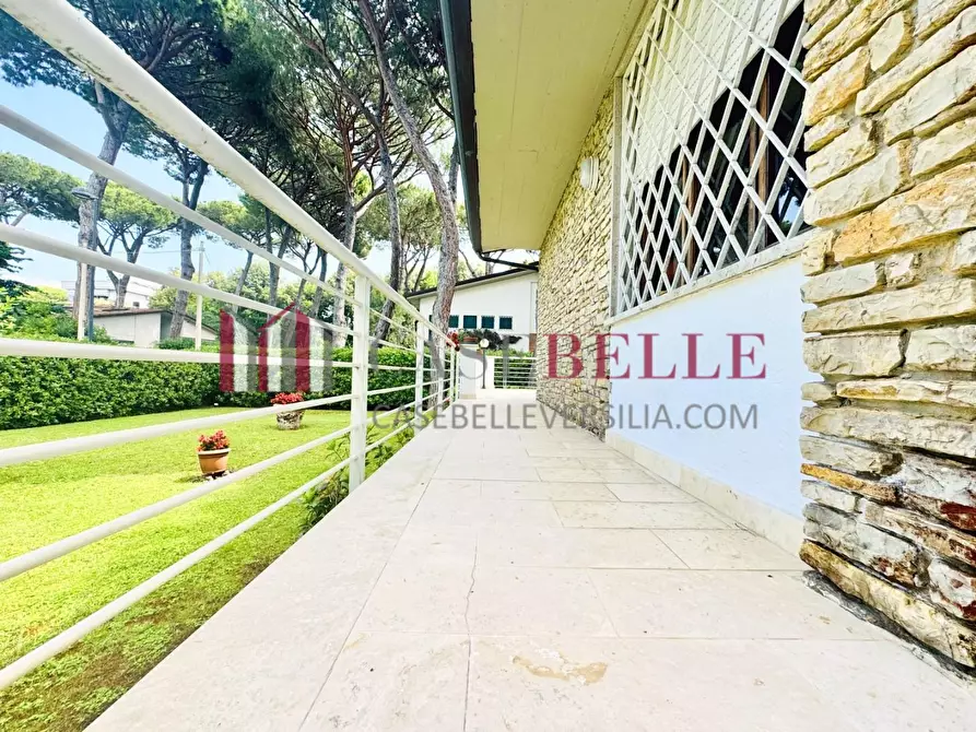 Immagine 74 di Casa indipendente in vendita  a Camaiore