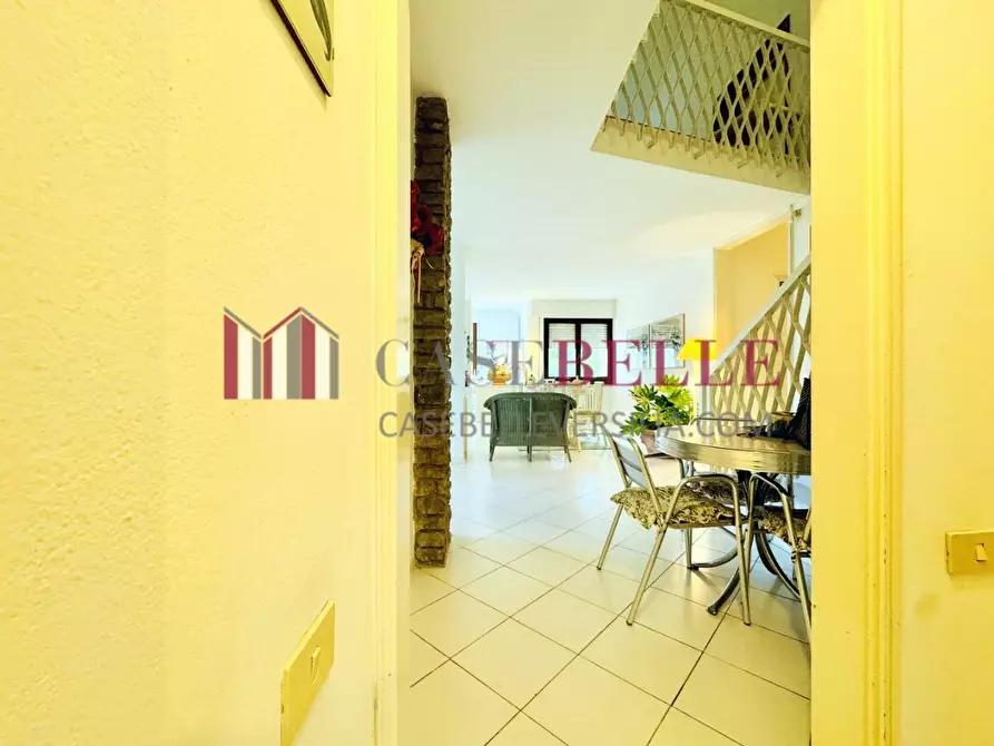 Immagine 32 di Casa indipendente in vendita  a Camaiore