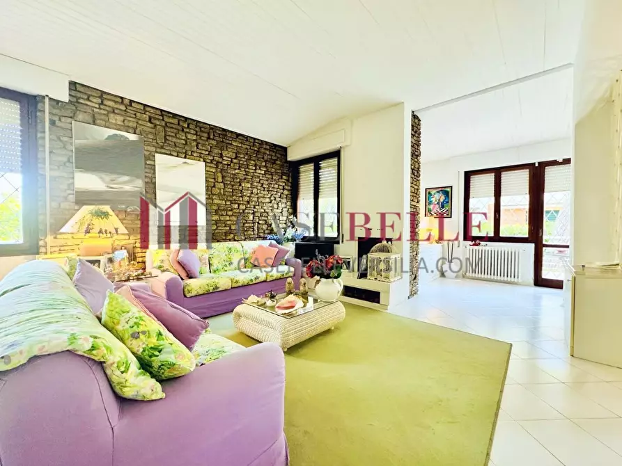 Immagine 4 di Casa indipendente in vendita  a Camaiore