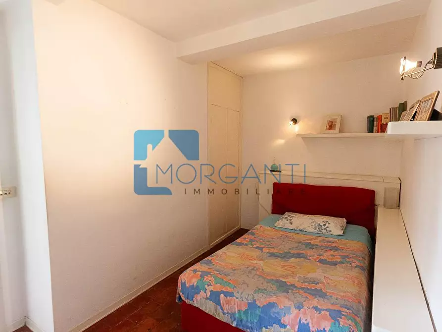 Immagine 20 di Rustico / casale in vendita  a Camaiore