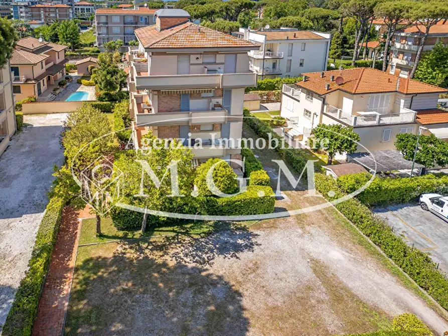 Immagine 26 di Appartamento in vendita  a Camaiore