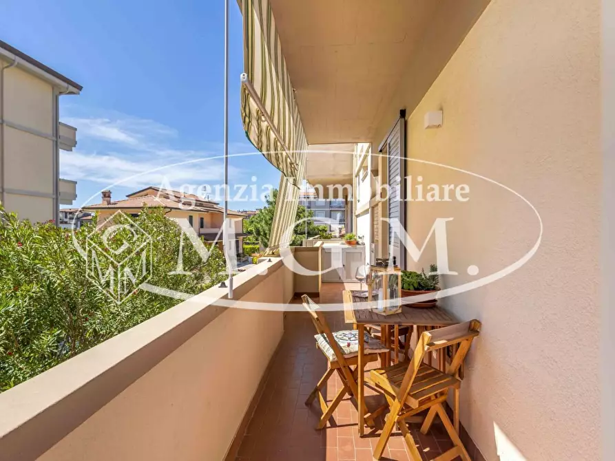 Immagine 16 di Appartamento in vendita  a Camaiore