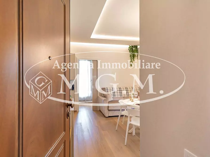 Immagine 3 di Appartamento in vendita  a Camaiore