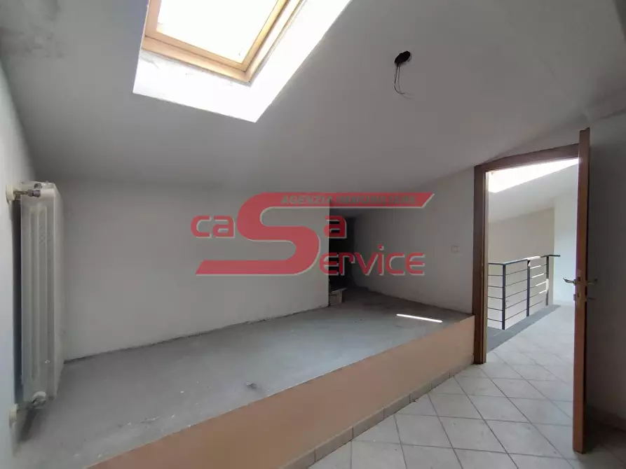 Immagine 8 di Appartamento in vendita  a Montecatini Terme