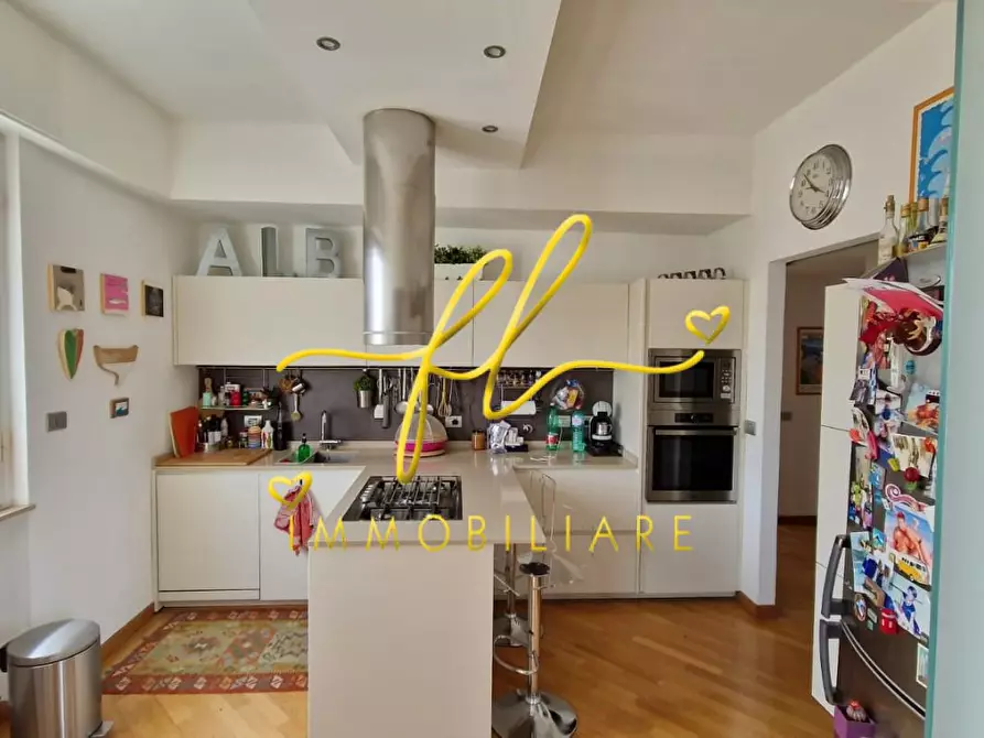 Immagine 6 di Appartamento in vendita  a Livorno