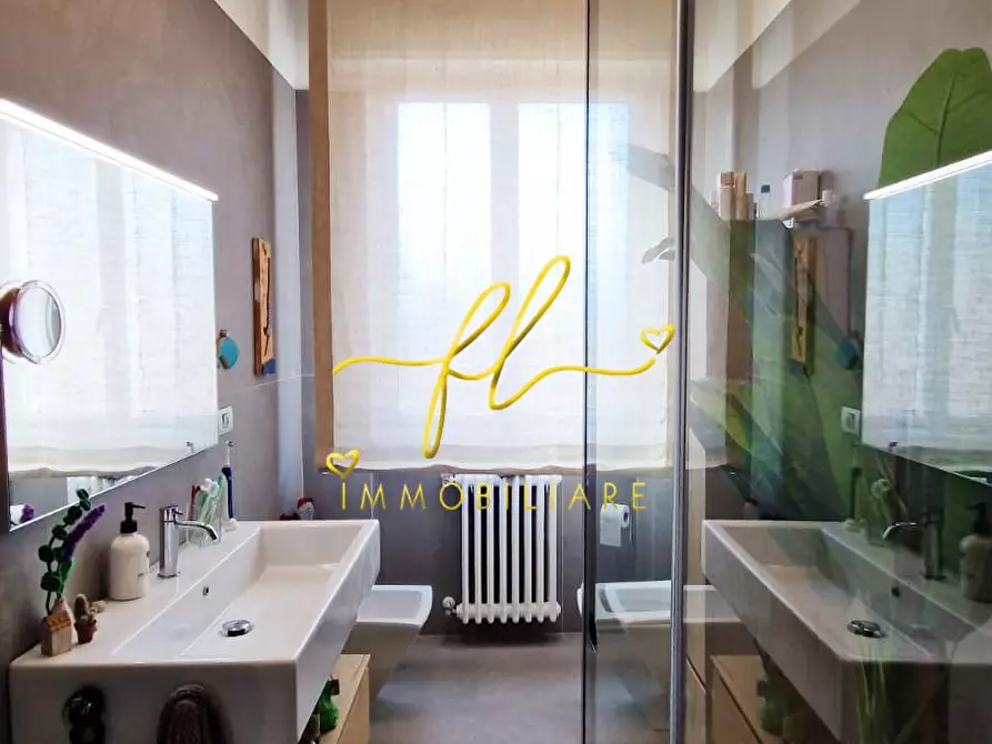 Immagine 19 di Appartamento in vendita  a Livorno