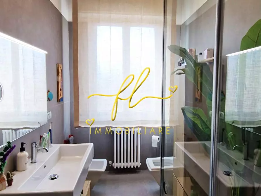 Immagine 21 di Appartamento in vendita  a Livorno