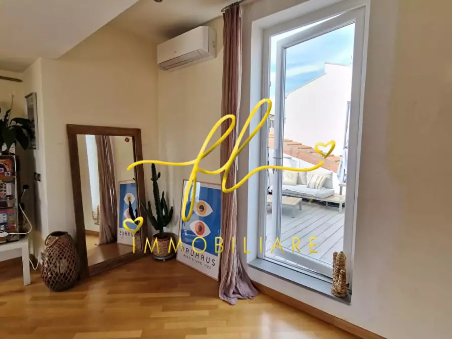 Immagine 9 di Appartamento in vendita  a Livorno