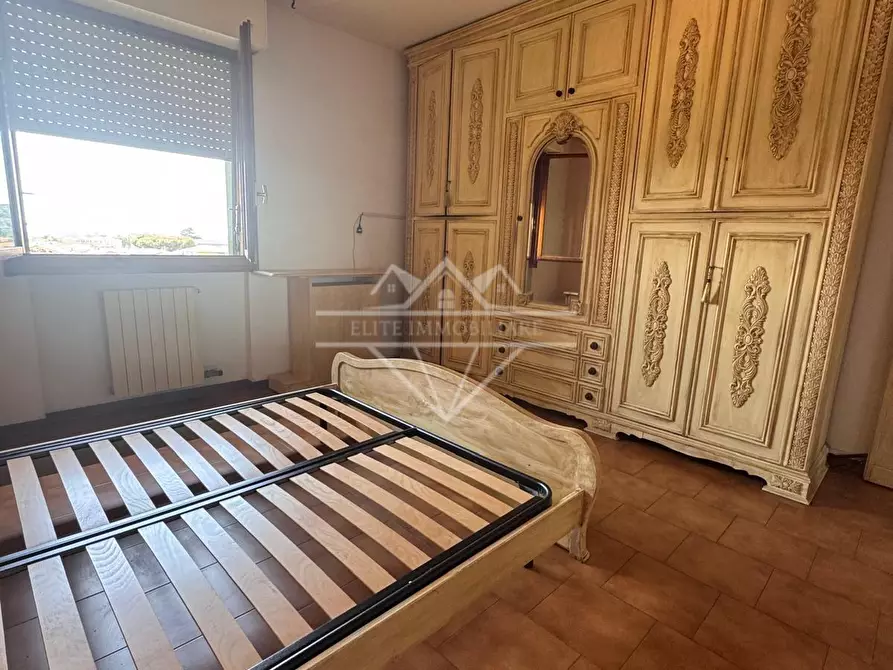 Immagine 17 di Appartamento in vendita  a Massa