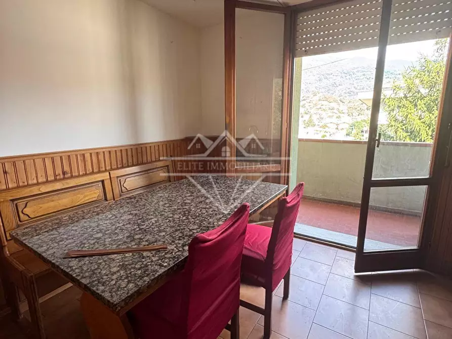 Immagine 8 di Appartamento in vendita  a Massa