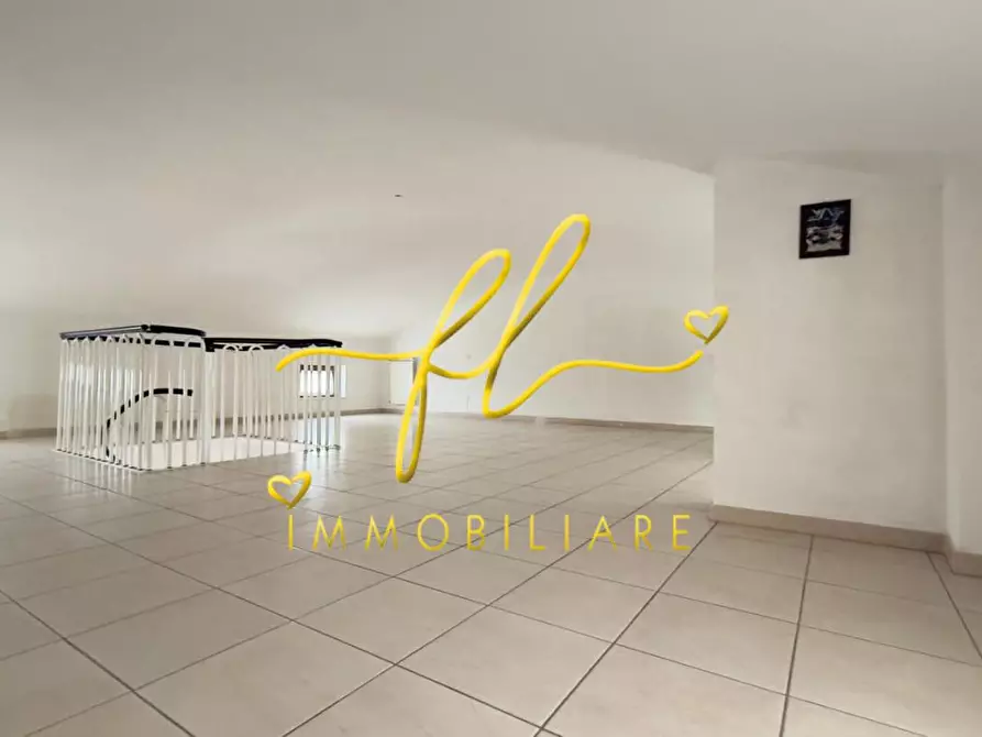 Immagine 6 di Appartamento in vendita  a Livorno