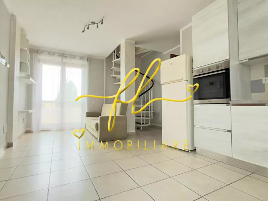 Immagine 2 di Appartamento in vendita  a Livorno