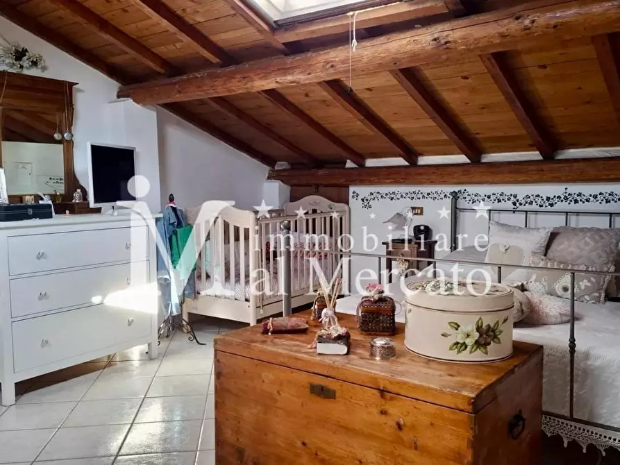 Immagine 10 di Appartamento in vendita  a Viareggio