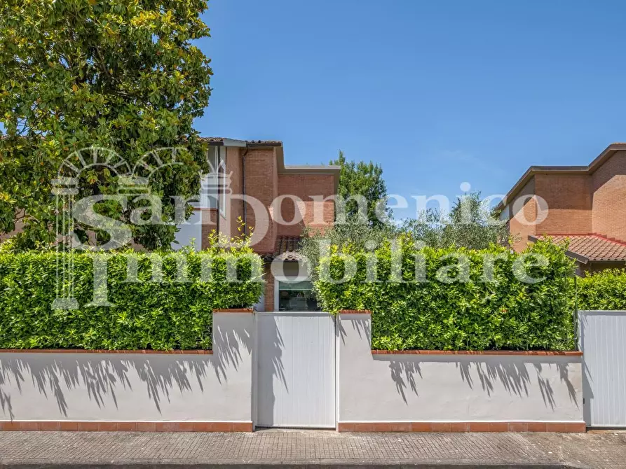 Immagine 3 di Casa bifamiliare in vendita  a Cascina