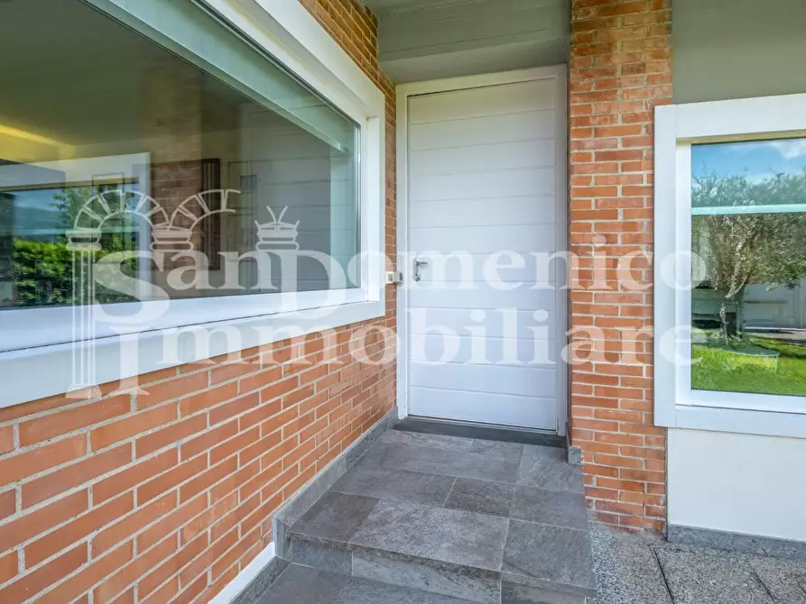 Immagine 14 di Casa bifamiliare in vendita  a Cascina