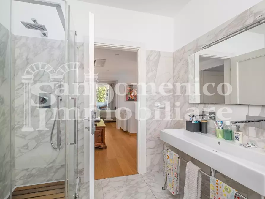 Immagine 41 di Casa bifamiliare in vendita  a Cascina