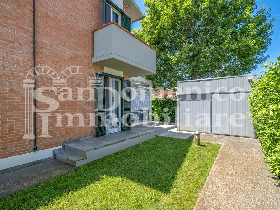 Immagine 7 di Casa bifamiliare in vendita  a Cascina