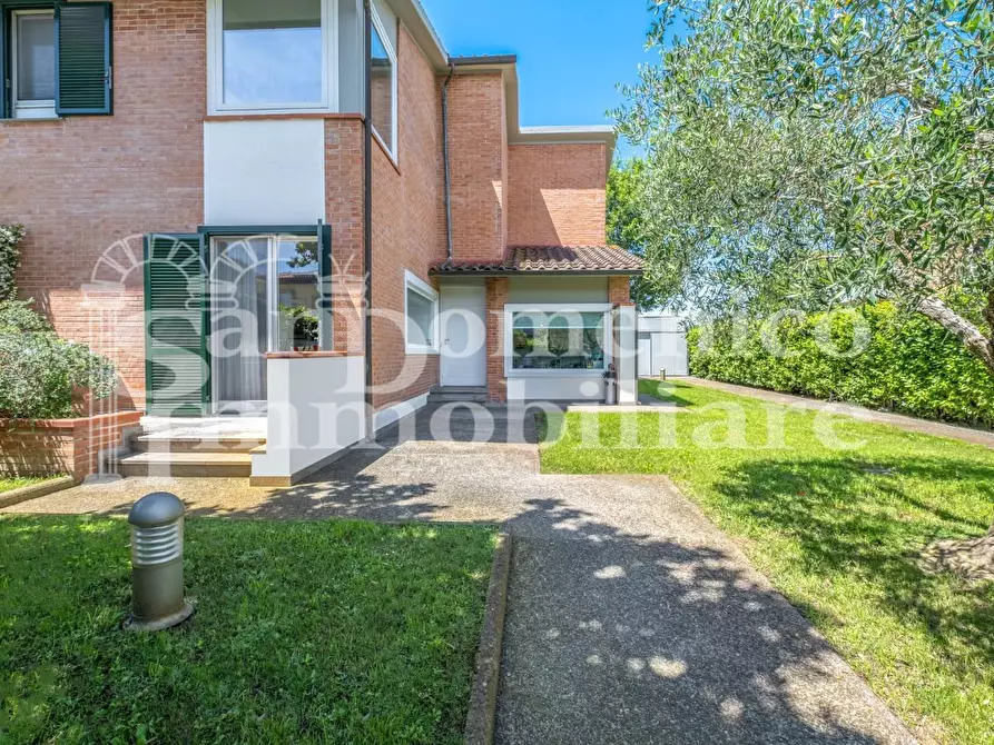 Immagine 4 di Casa bifamiliare in vendita  a Cascina