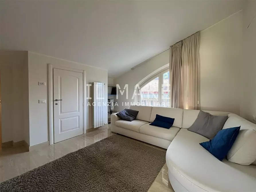 Immagine 20 di Appartamento in vendita  a Massa