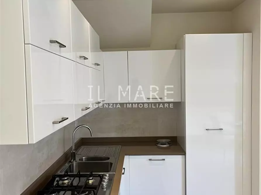 Immagine 9 di Appartamento in vendita  a Massa