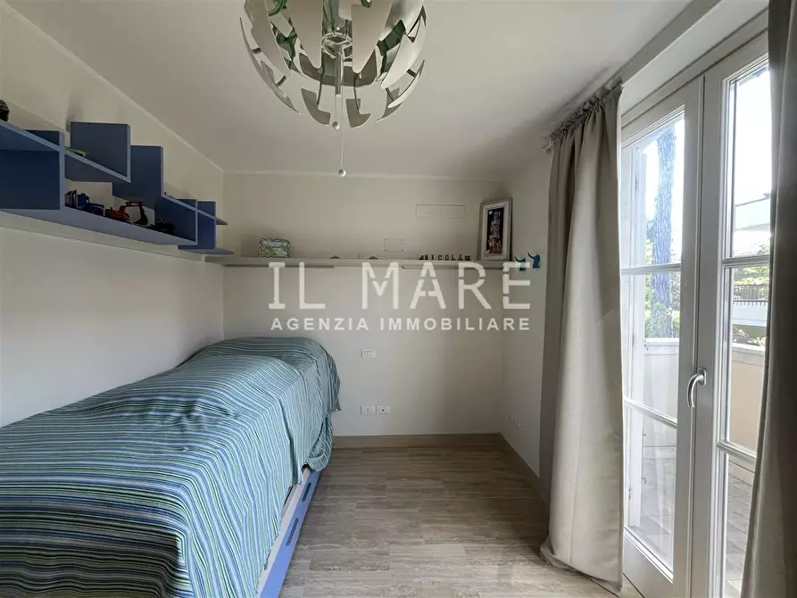 Immagine 15 di Appartamento in vendita  a Massa