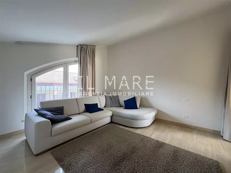 Immagine 19 di Appartamento in vendita  a Massa