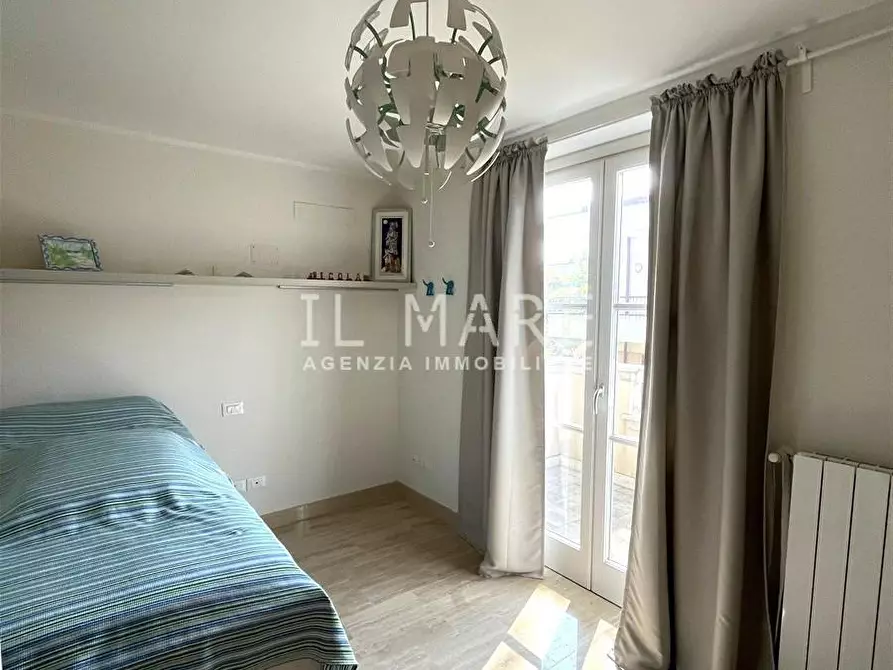 Immagine 14 di Appartamento in vendita  a Massa