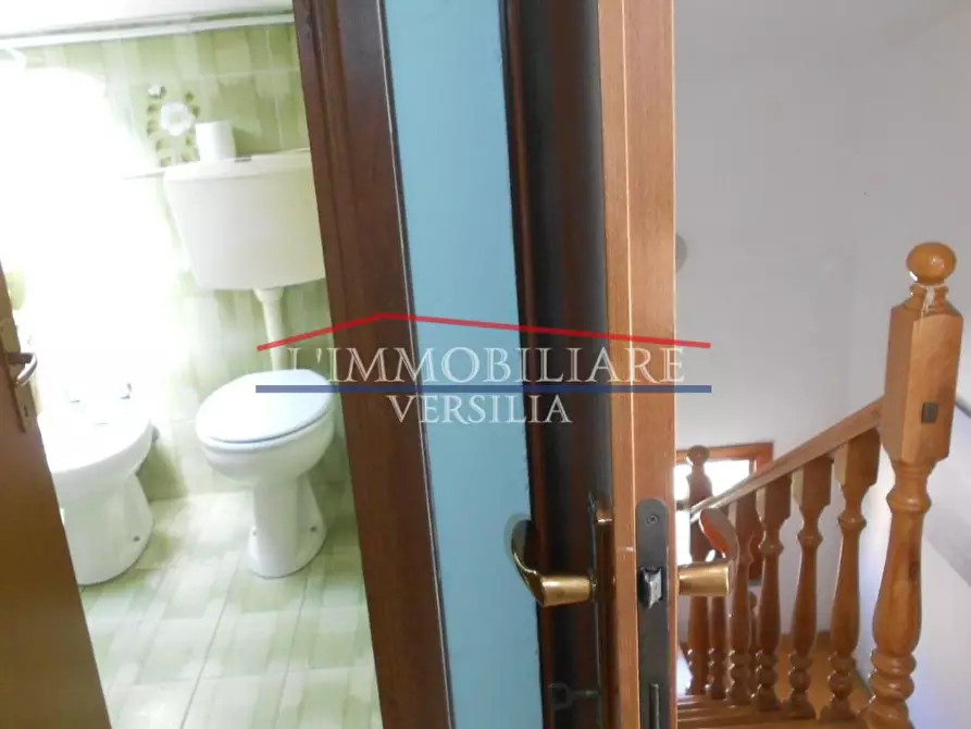 Immagine 50 di Villetta a schiera in vendita  a Massa