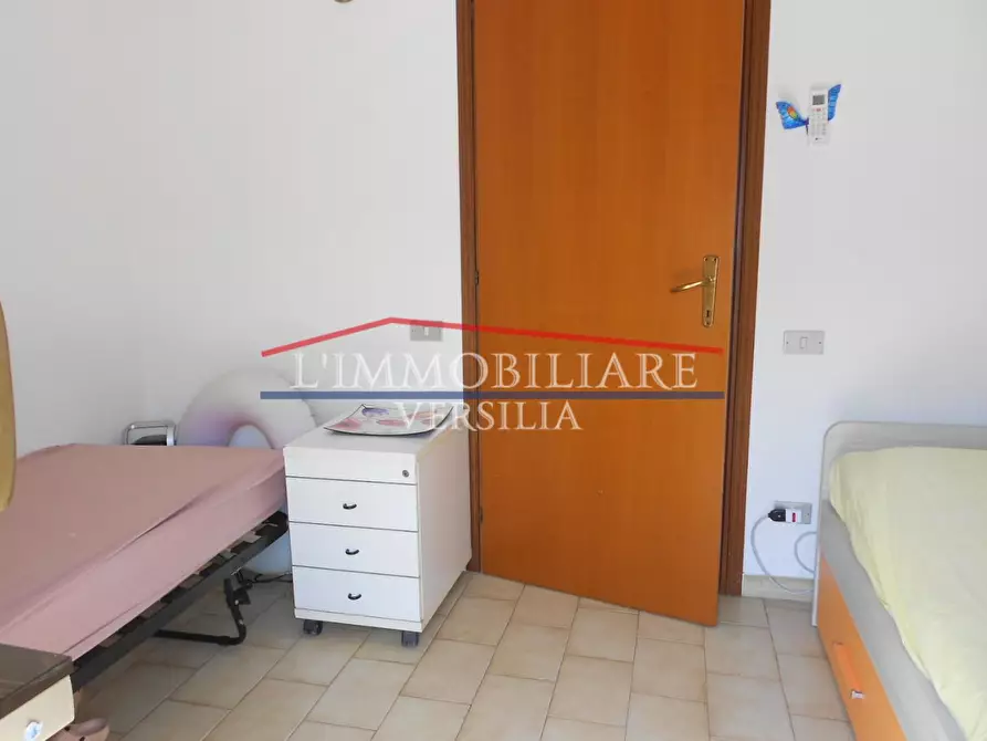 Immagine 37 di Villetta a schiera in vendita  a Massa