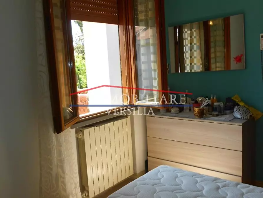 Immagine 40 di Villetta a schiera in vendita  a Massa