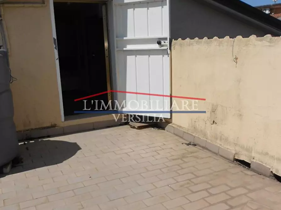 Immagine 53 di Villetta a schiera in vendita  a Massa