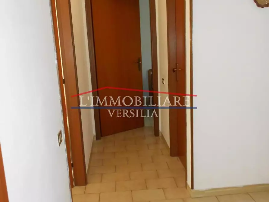 Immagine 68 di Villetta a schiera in vendita  a Massa