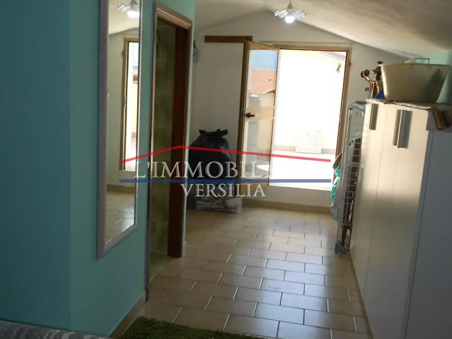 Immagine 49 di Villetta a schiera in vendita  a Massa