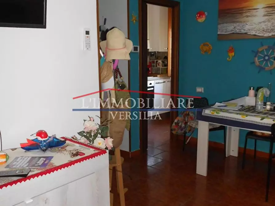 Immagine 25 di Villetta a schiera in vendita  a Massa