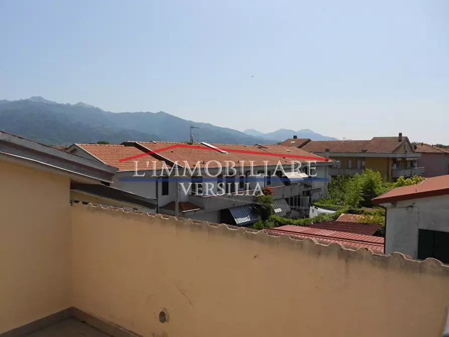 Immagine 64 di Villetta a schiera in vendita  a Massa