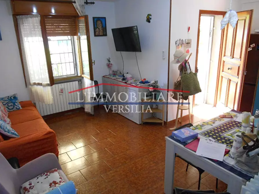 Immagine 14 di Villetta a schiera in vendita  a Massa