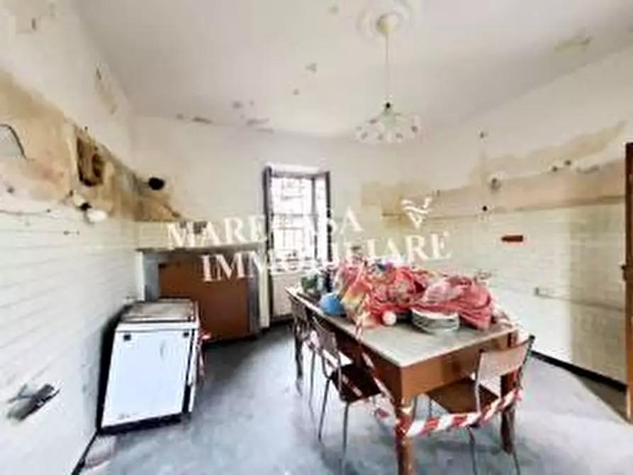 Immagine 7 di Casa indipendente in vendita  a Sarzana