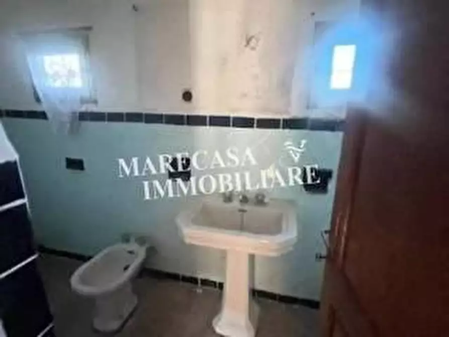 Immagine 11 di Casa indipendente in vendita  a Sarzana