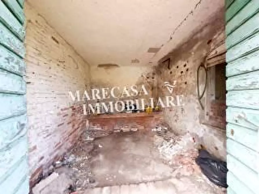 Immagine 16 di Casa indipendente in vendita  a Sarzana