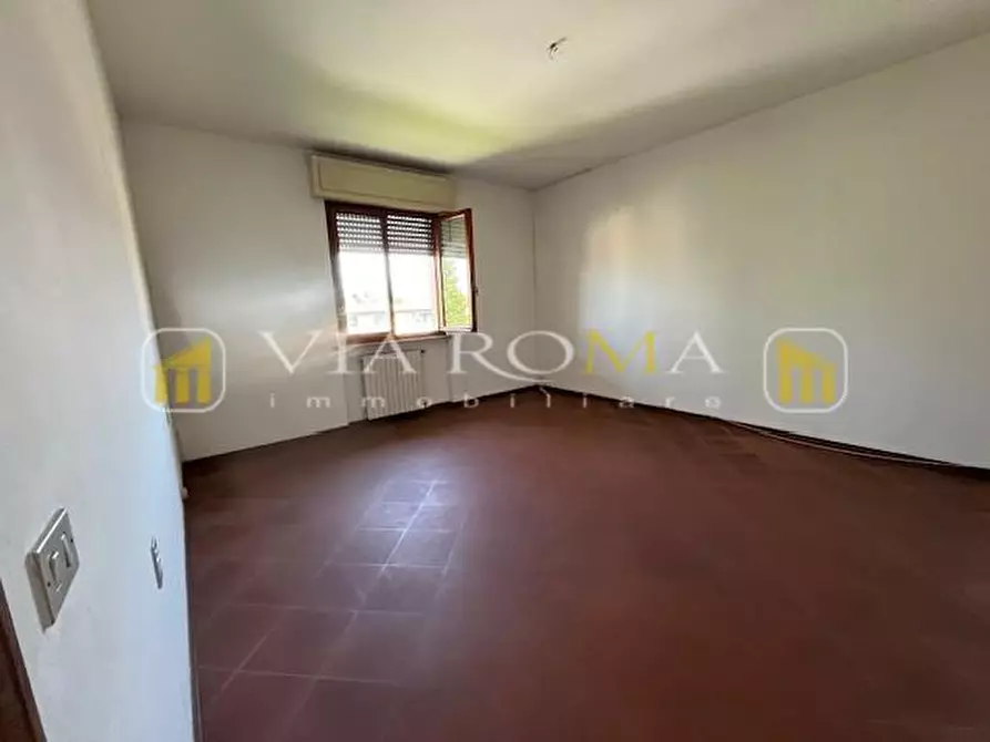 Immagine 15 di Appartamento in vendita  a Lucca