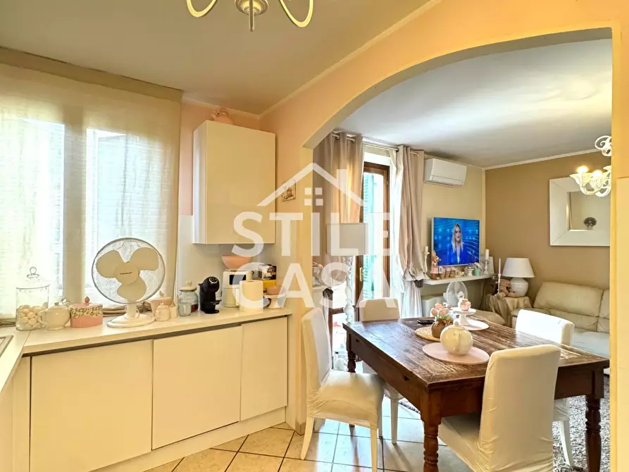 Immagine 5 di Casa bifamiliare in vendita  a Altopascio