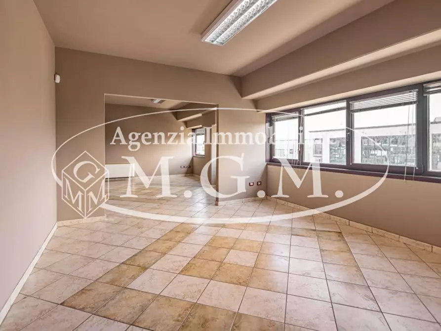 Immagine 19 di Capannone industriale in affitto  a Fucecchio