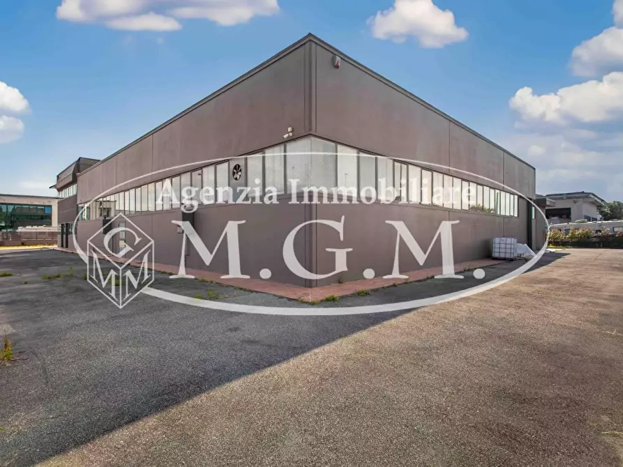 Immagine 4 di Capannone industriale in affitto  a Fucecchio