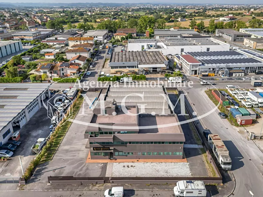Immagine 9 di Capannone industriale in vendita  a Fucecchio