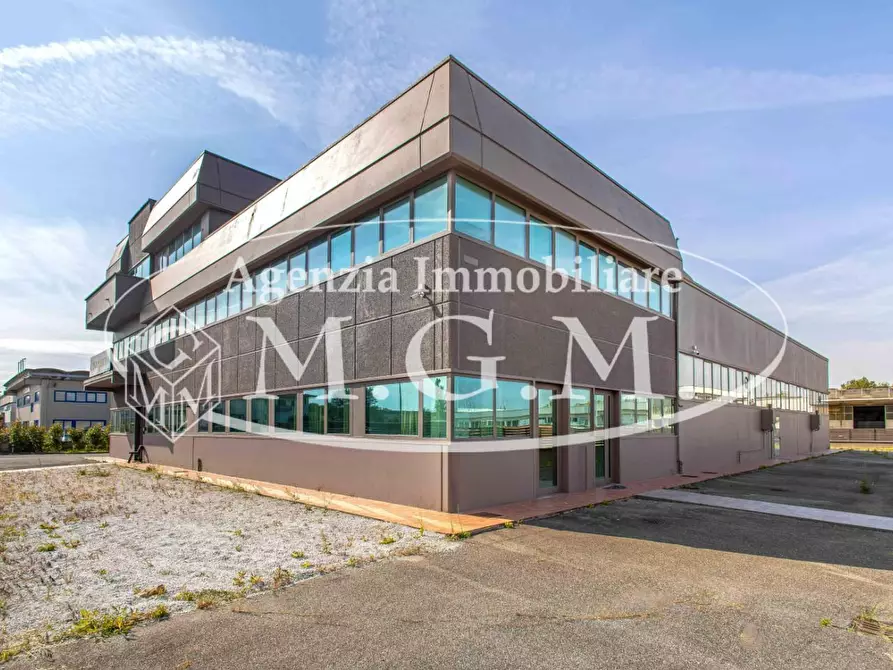 Immagine 3 di Capannone industriale in vendita  a Fucecchio