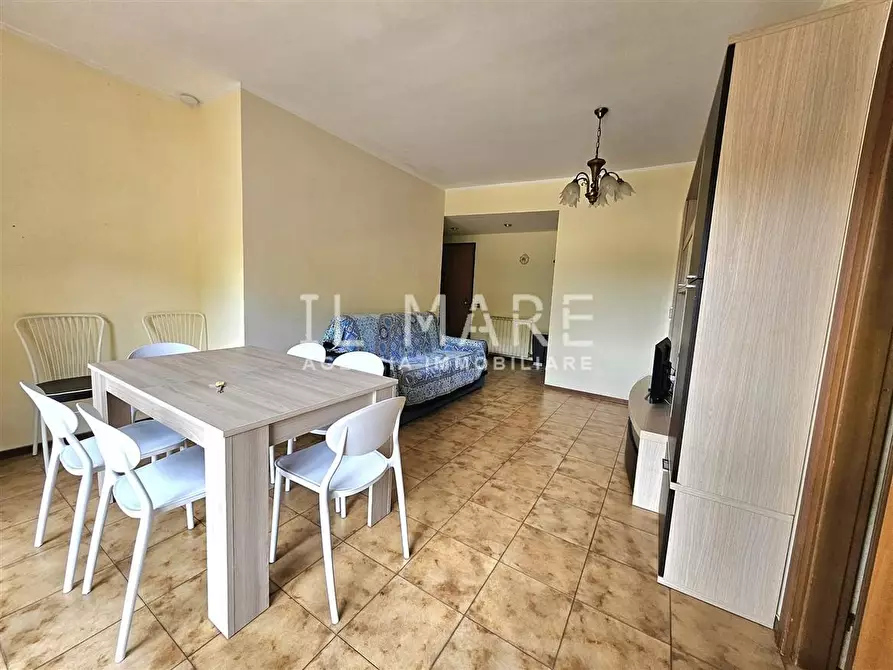 Immagine 6 di Appartamento in vendita  a Massa