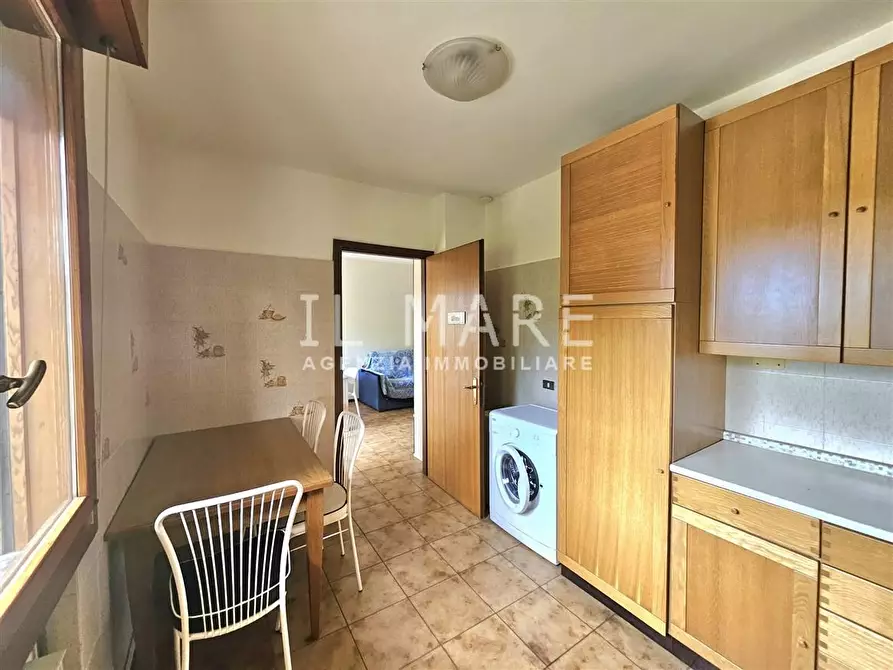 Immagine 10 di Appartamento in vendita  a Massa