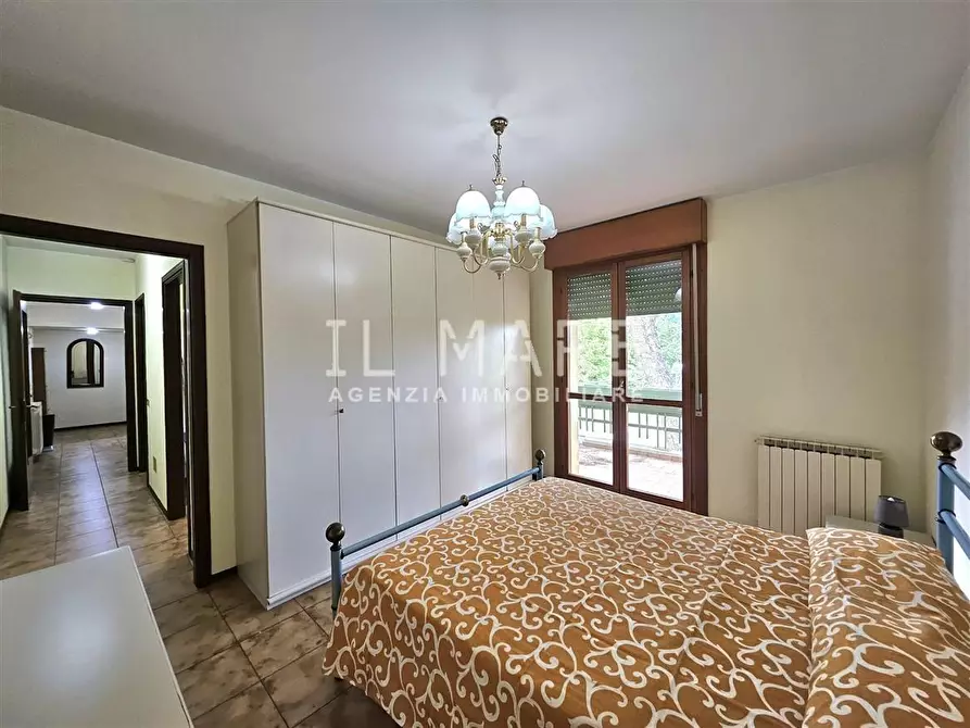 Immagine 17 di Appartamento in vendita  a Massa