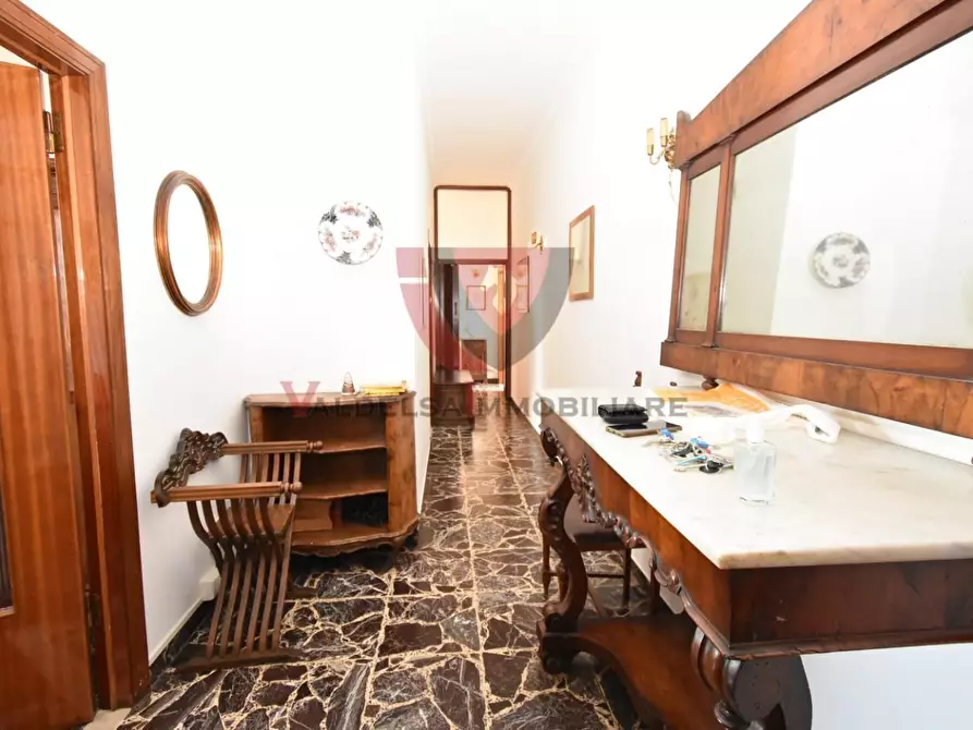 Immagine 13 di Appartamento in vendita  a Colle Di Val D'elsa